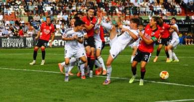 El Mérida vence y convence en El Romano.